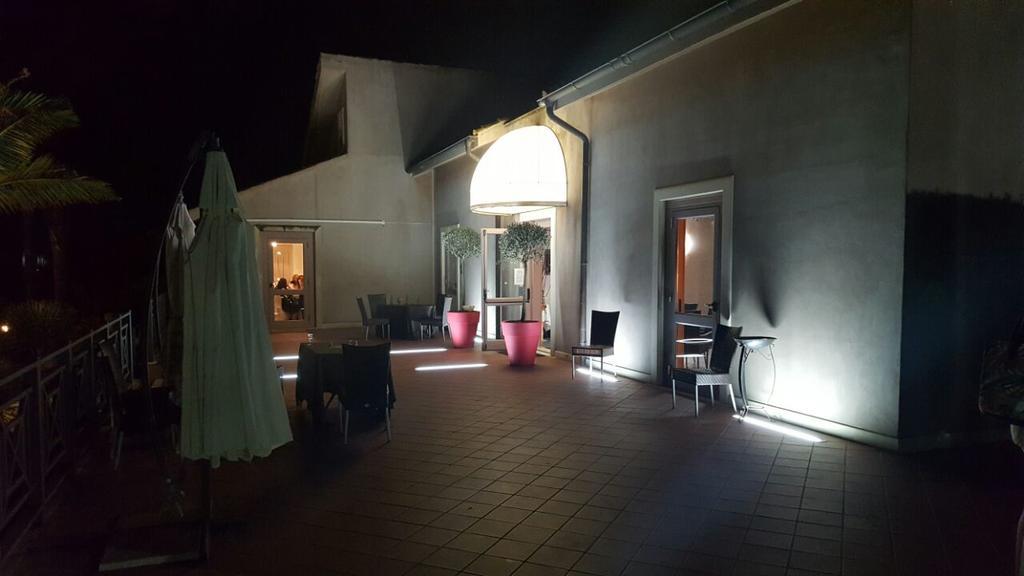 Hotel La Cavalera 아우구스타 외부 사진